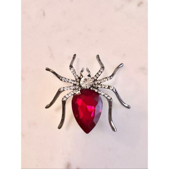 Halloween Ruby red rhinestone spider brooch - Picture 1 of 2